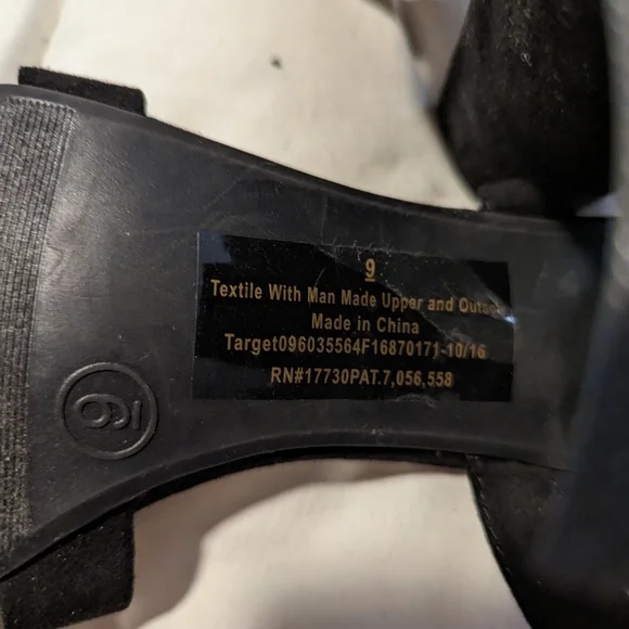 Mossimo black strappy suede lace up block ankle pumps, size 9 - Picture 7 of 7